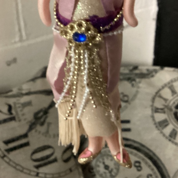 DOLLS OF ELEGANCE. ORNAMENT. . BEAUTIFUL RARE 🌹 FLAPPER - Picture 8 of 10